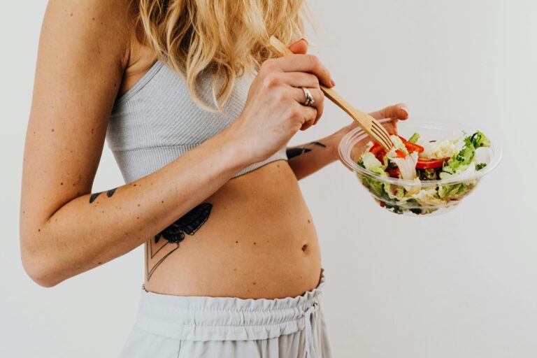 Por qu&eacute; tienes hinchaz&oacute;n aunque comas sano
